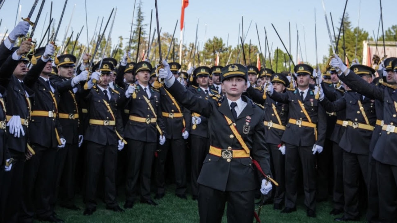 3 disiplin amirinin TSK’dan ihraç nedenleri ortaya çıktı: 126 sayfalık raporda dikkat çeken ayrıntılar