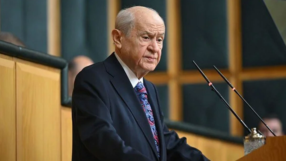 Bahçeli'den sağlık durumuna ilişkin açıklama: İyileşme sürecindeyim