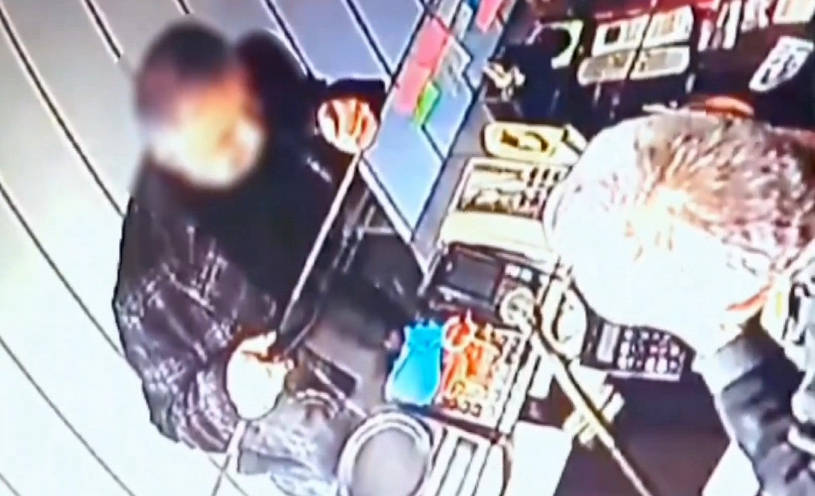 Piyasaya sahte altın sürmeye hazırlanıyordu! Otelde saklanırken yakayı ele verdi