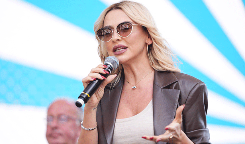 Hadise'den İsrail'in saldırılarına tepki: Var olmayan insanlıktan iğrendiğiniz an budur