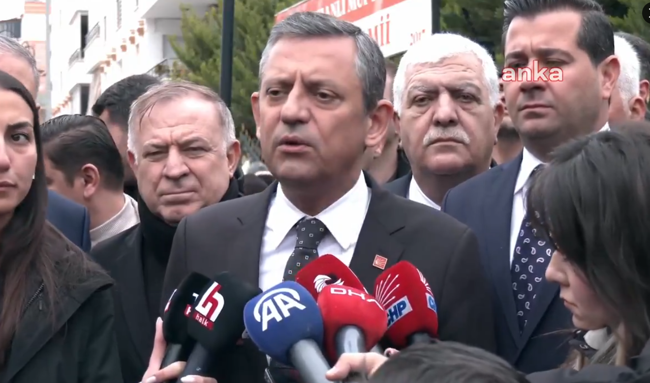 Özgür Özel: Parti çirkin saldırı altında