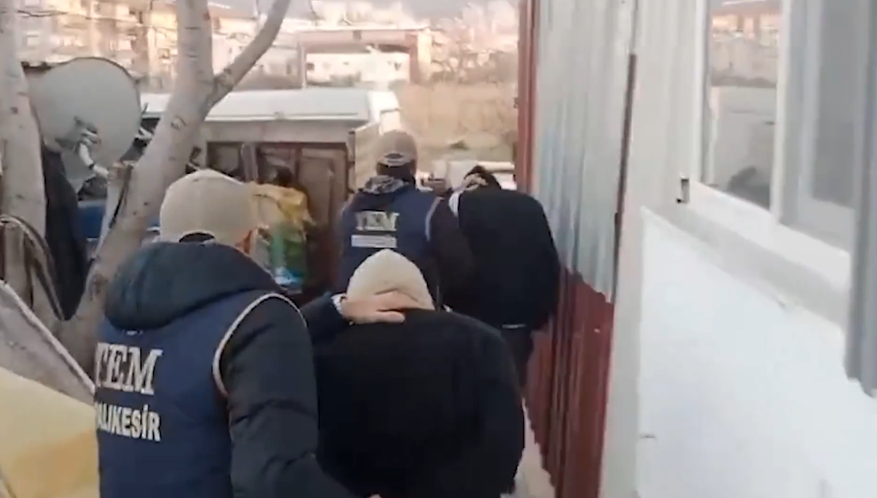 PKK'ya ağır darbe: 51 ilde operasyon 282 gözaltı