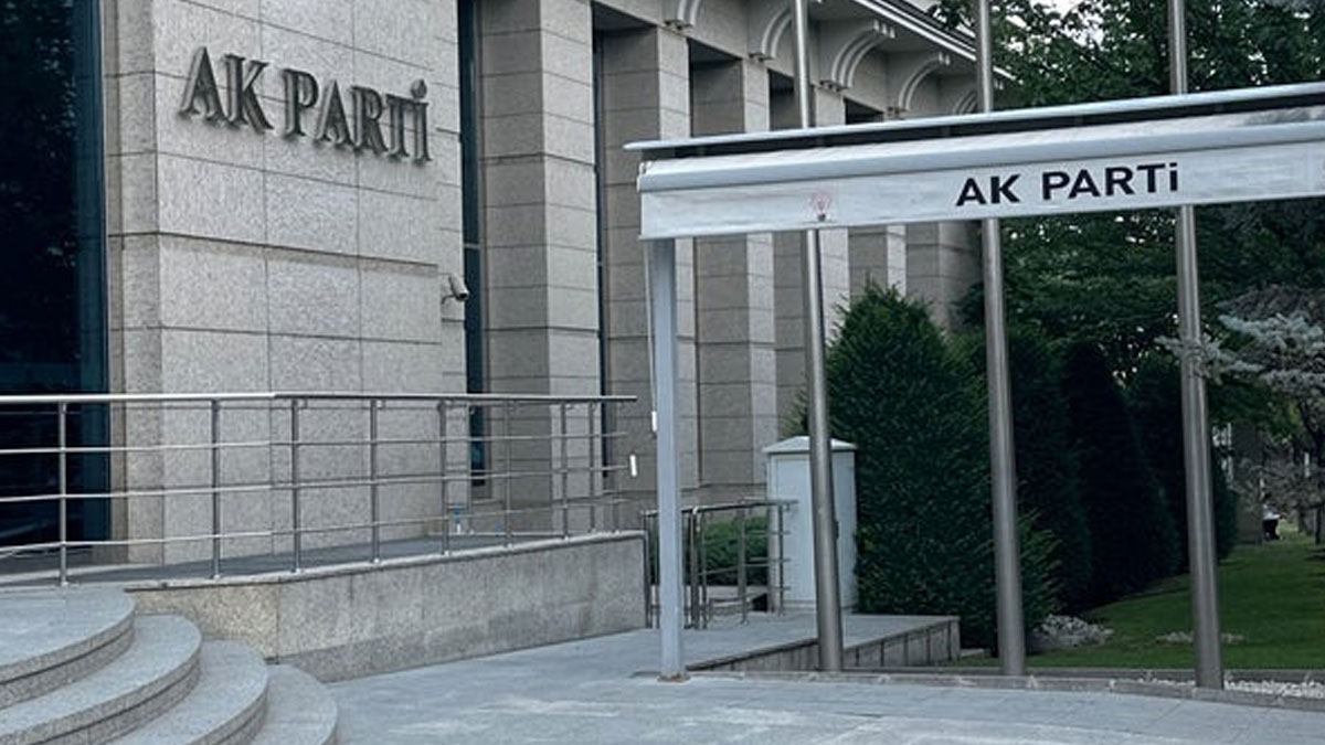 AK Parti'den 9 siyasi partiye davet
