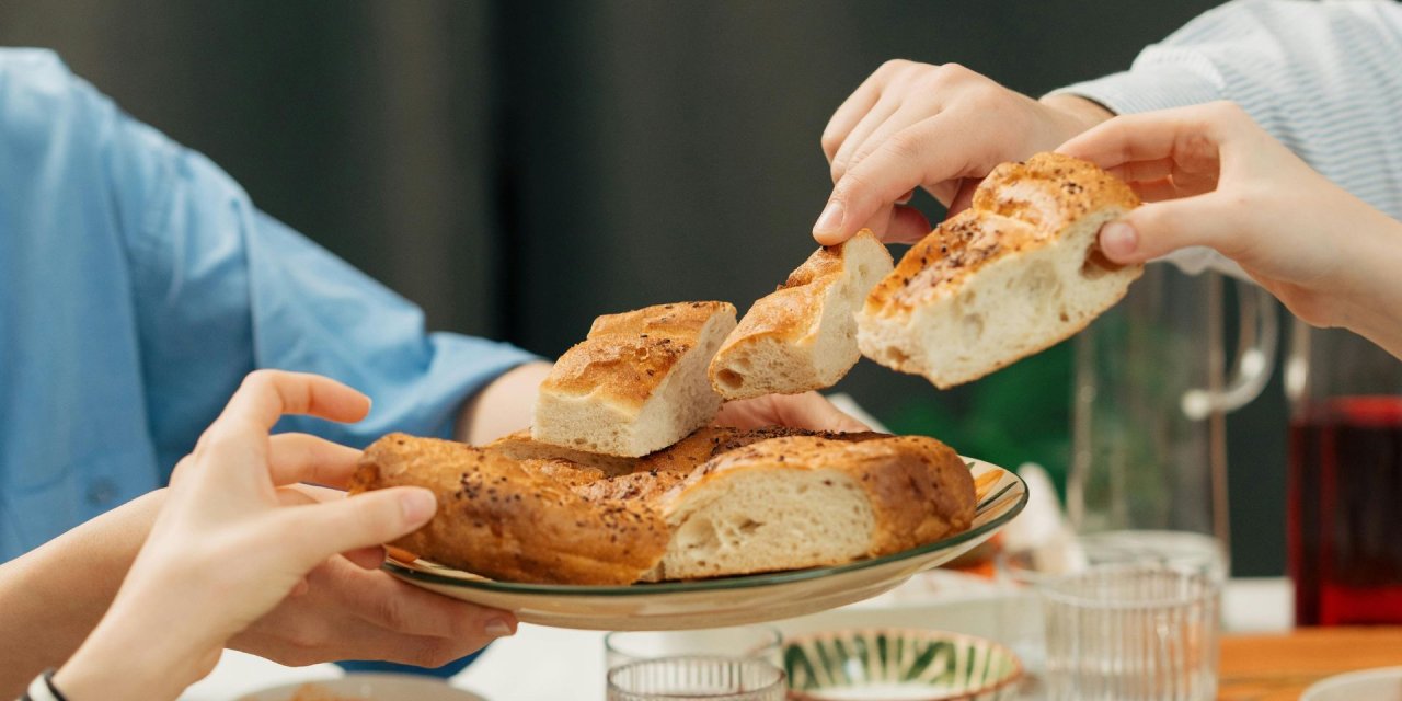 Sahurda ne yenir, ne yenmez? Susatmayan ve tok tutan yiyecekler ile örnek sahur menüsü