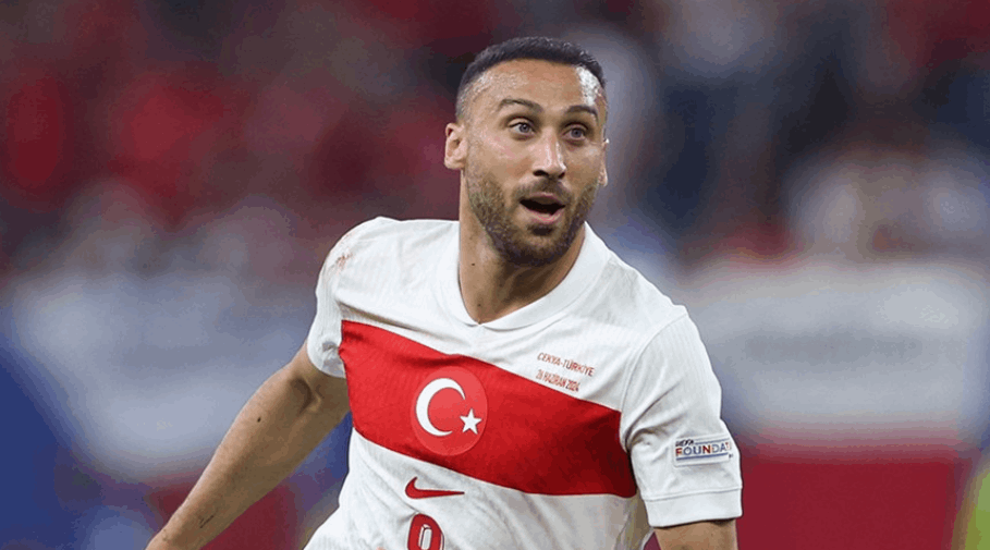 Fenerbahçe, Cenk Tosun'u resmen açıkladı