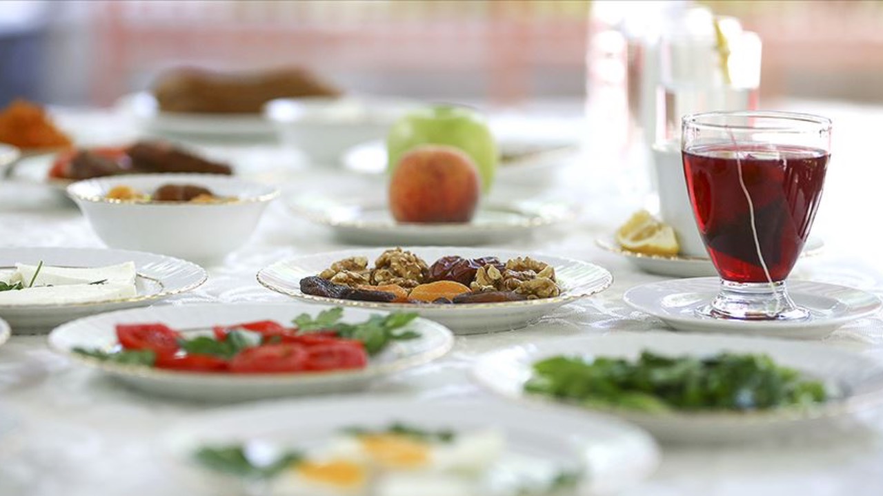 Uzmandan Ramazan uyarısı: Sahursuz oruç metabolizmayı yavaşlatıyor