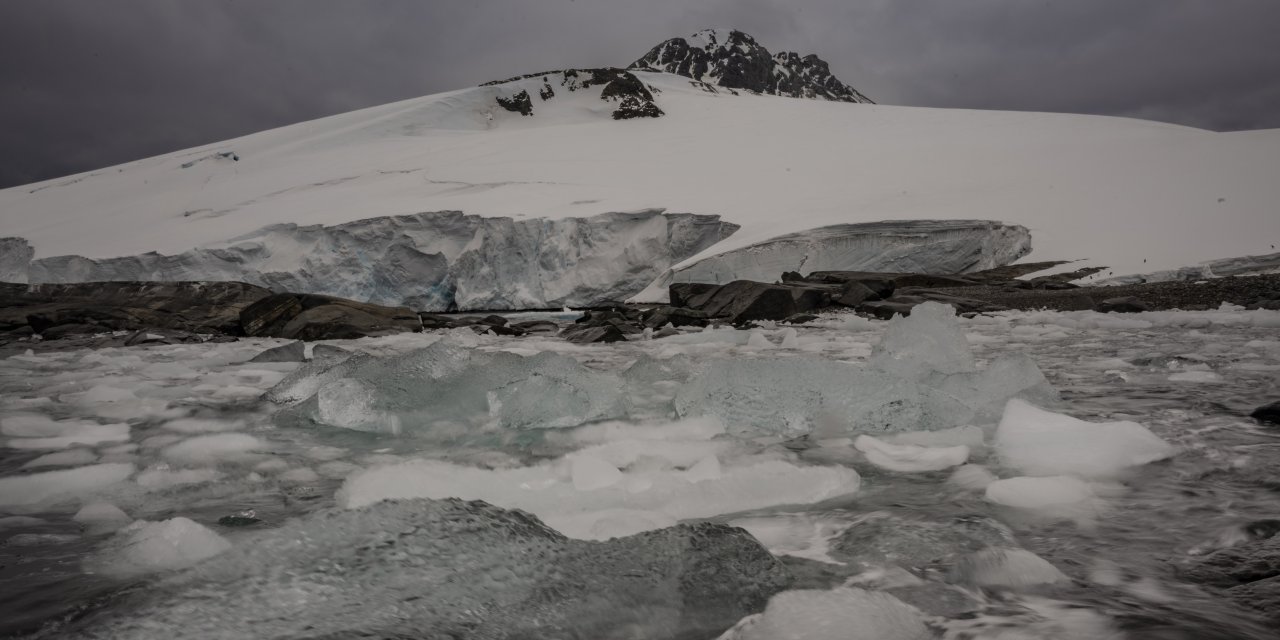 Antarktika'da iklim şoku! Shoesmith buzulundan devasa buz kütlesi eridi