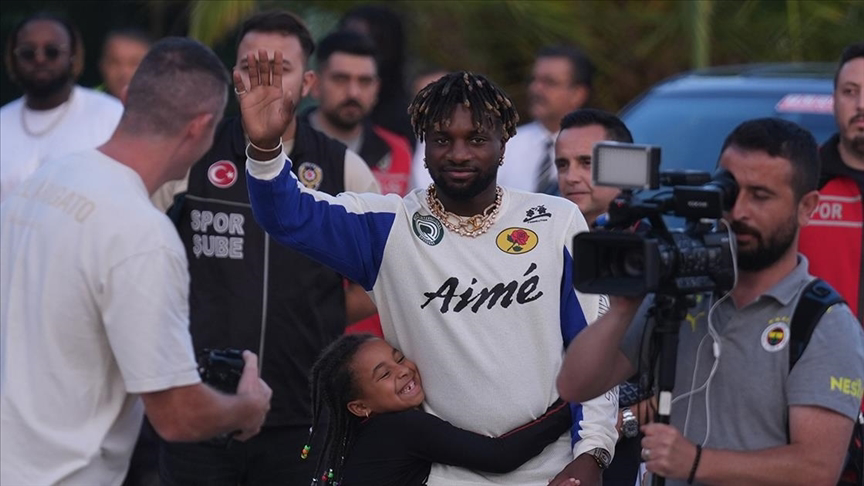 Fenerbahçe, Maximin'i resmen açıkladı