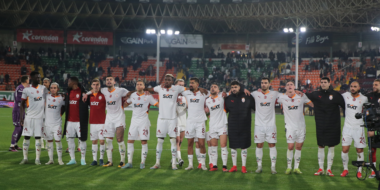 Galatasaray, Alanyaspor'u yenerek puan farkını 7'ye çıkardı