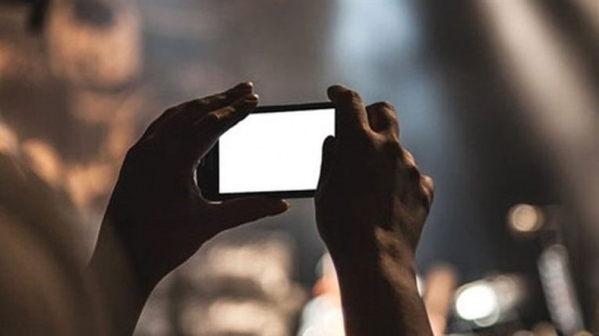İzinsiz fotoğraf paylaşanlar dikkat: Bedeli ağır olabilir