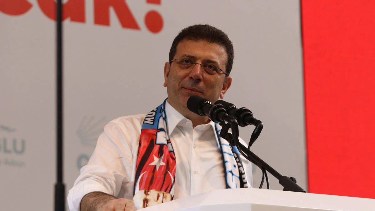 İmamoğlu Ankara'da: "Vakti dolanlar, pili bitenler gider!"