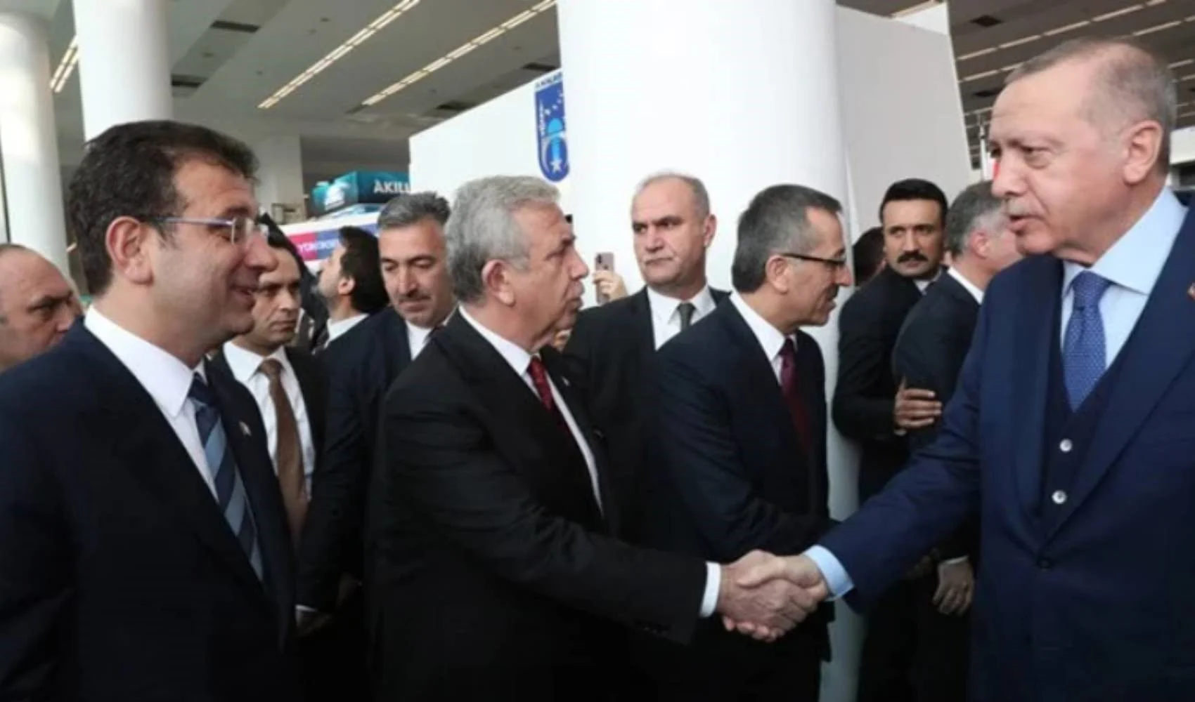 Erdoğan'ın İmamoğlu ve Yavaş planı mı var? Gündeme bomba gibi düşecek iddia