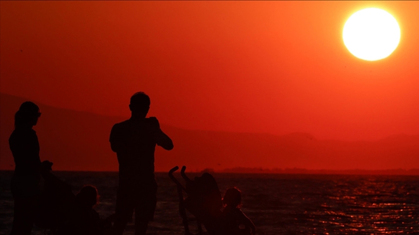 Meteoroloji'den kritik uyarı: Afrika sıcakları Türkiye'yi kavuracak!