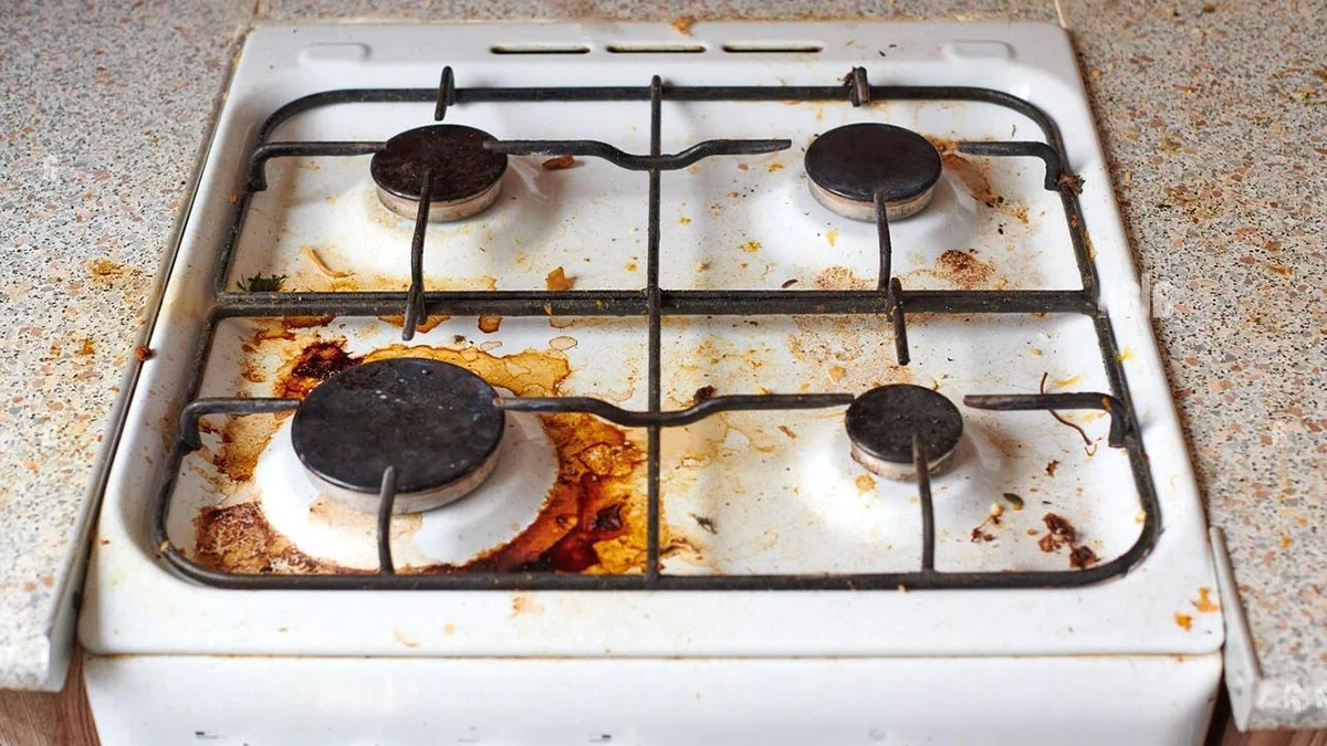 Ocaktaki kurumuş yağlar hemen akıp gidecek! Kimyasal kullanmadan, ovalamadan! Dakikalar içinde pırıl pırıl olacak