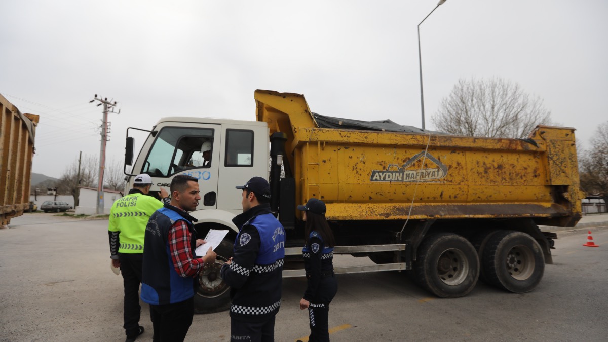 Büyükşehir’den 13 İlçede Kaçak Hafriyat Denetimi