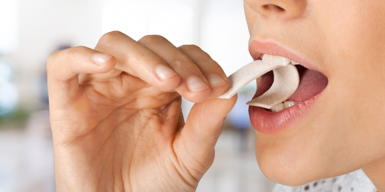 Sakız çiğnerken 4 dakikada 3 bin mikroplastik yutuyoruz!