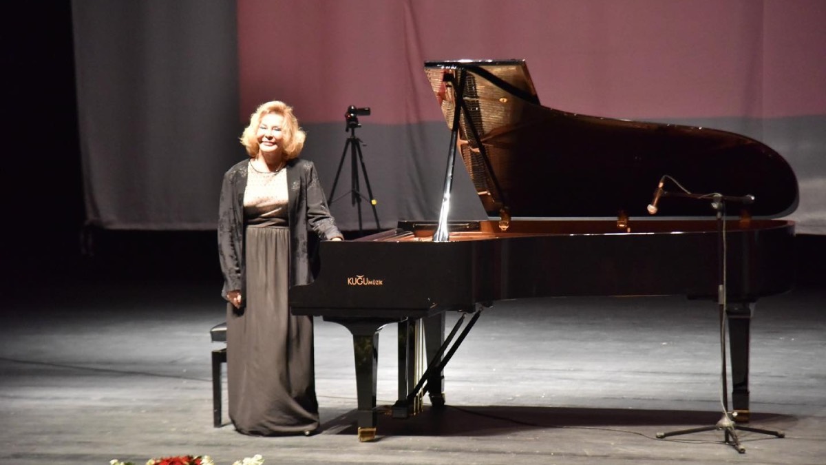 Uluslararası Piyano Festivali Devlet Sanatçısı Piyanist Gülsin Onay’ın Konseriyle sona erdi