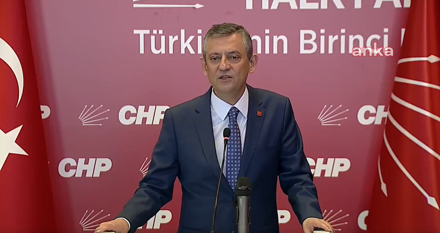 Özgür Özel'den Erdoğan'a cunta davası yanıtı: Erdoğan'a cunta diyen Bahçeli'dir