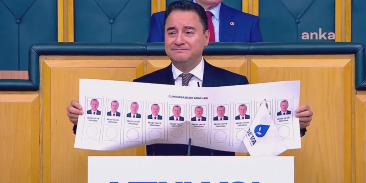 Ali Babacan Erdoğan'ın seçimlerde görmek istediği oy pusulasını gösterdi
