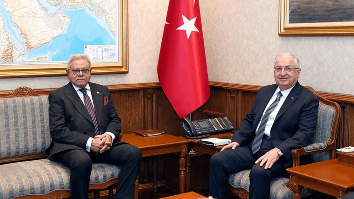 Bakan Güler Pakistan'ın Büyükelçisi ile görüştü