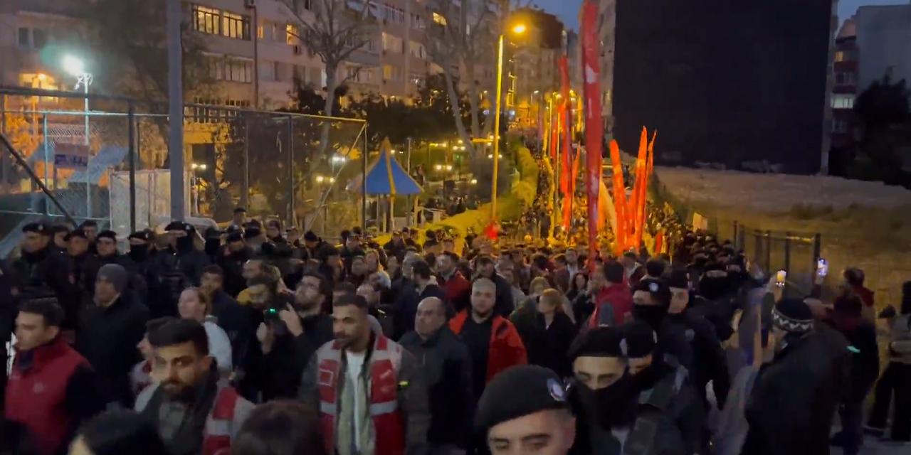Yüz binler Şişli Belediyesine akın etti! Özel: Her çarşamba bir ilçede eyleme gidiyoruz!