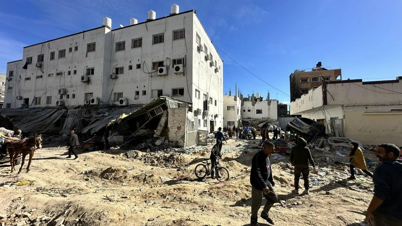 İsrail'den Gazze'ye bombardıman: Ölü ve yaralılar var