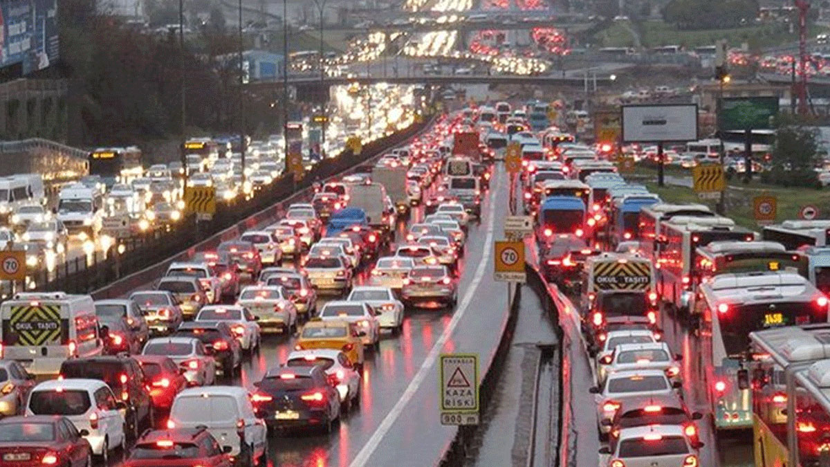Trafikte yeni düzenlemeler yolda