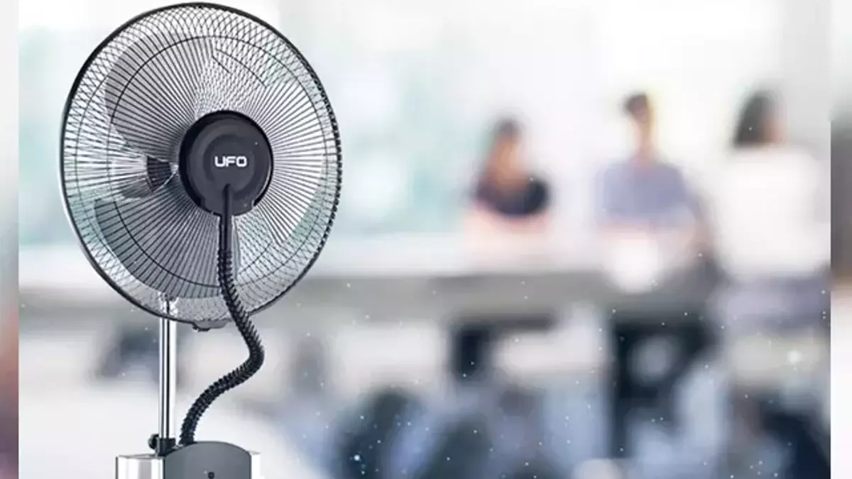 Vantilatörün tozunu almak için sökmenize gerek yok! Sadece sprey şişesi ve poşetle tertemiz olacak