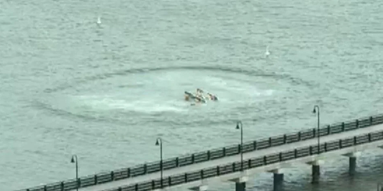 New York'ta Hudson Nehri'ne helikopter düştü