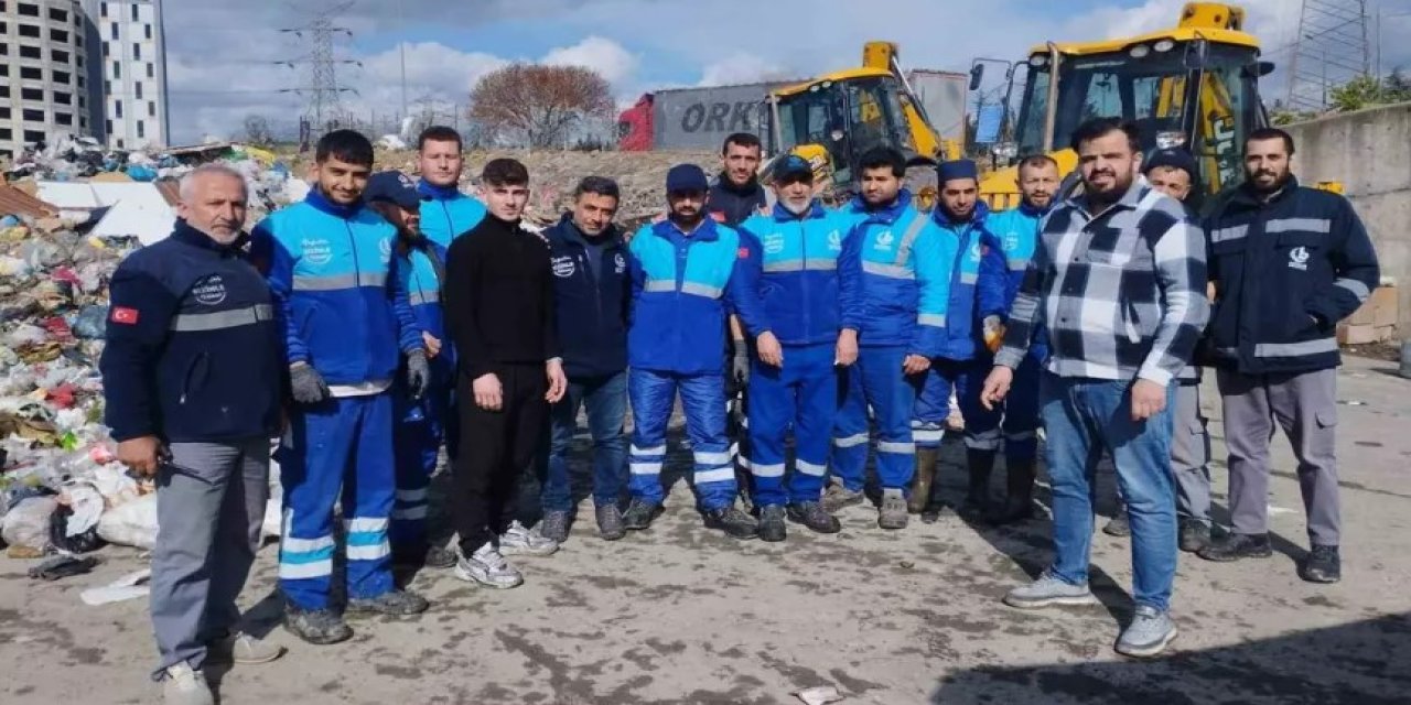 100 bin lirası yanlışlıkla çöp oluyordu! 10 ton çöp içinde arandı...