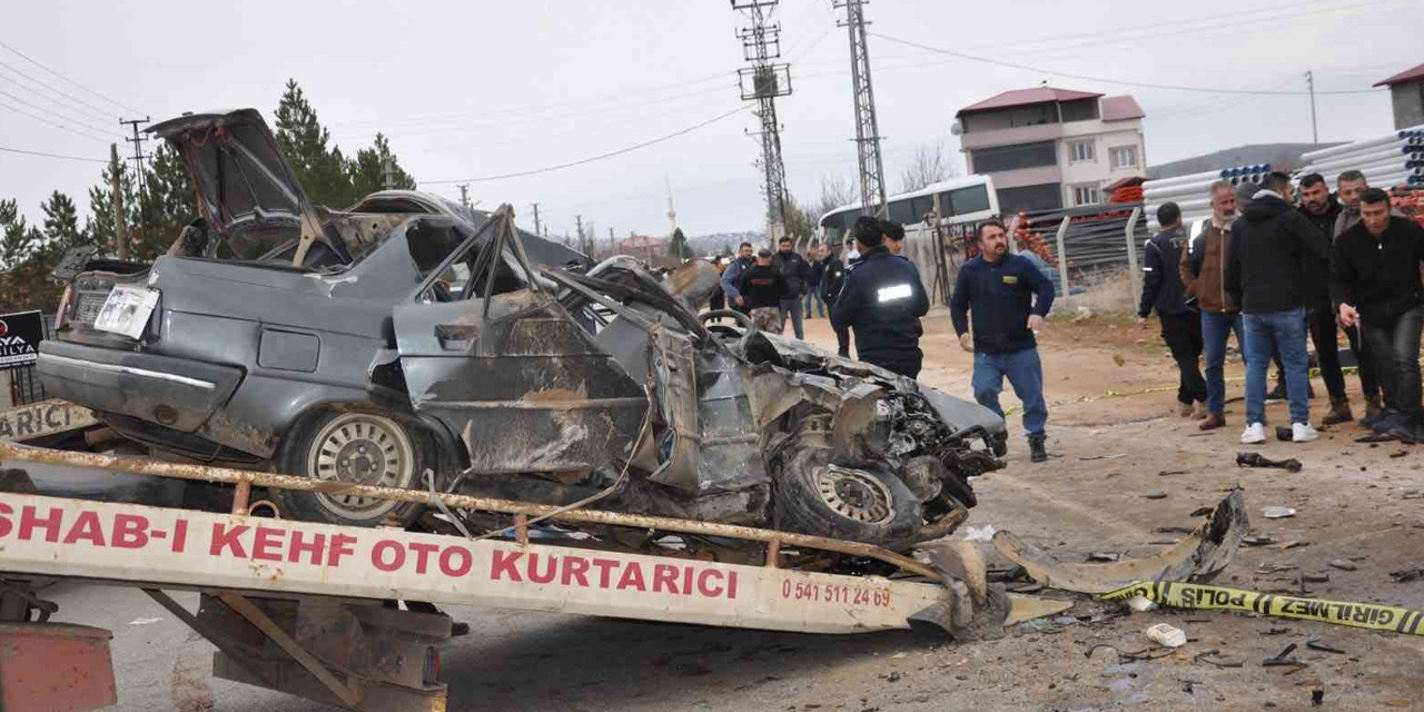 Kahramanmaraş'ta feci kaza: 3 ölü, 3 yaralı