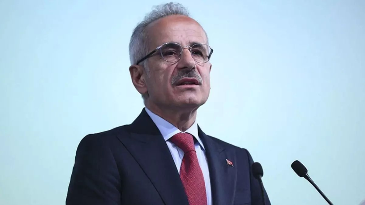 Bakan Uraloğlu'ndan Roblox açıklaması