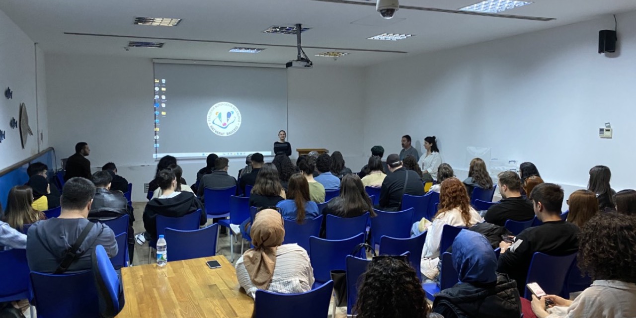 Eskişehir hayvanat bahçesinde bir ilk: Üniversite öğrencilerine canlı ders