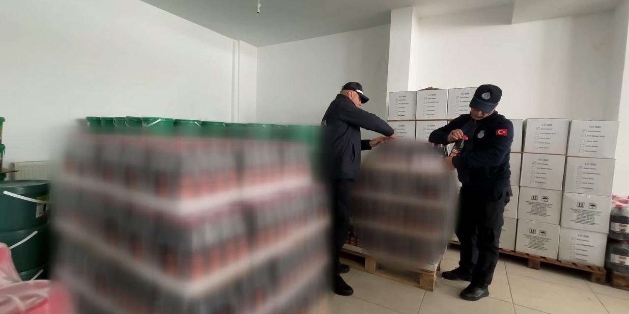 Gıda skandalı bu kez şalgam suyunda çıktı: 4 bin 200 şişe imha edildi