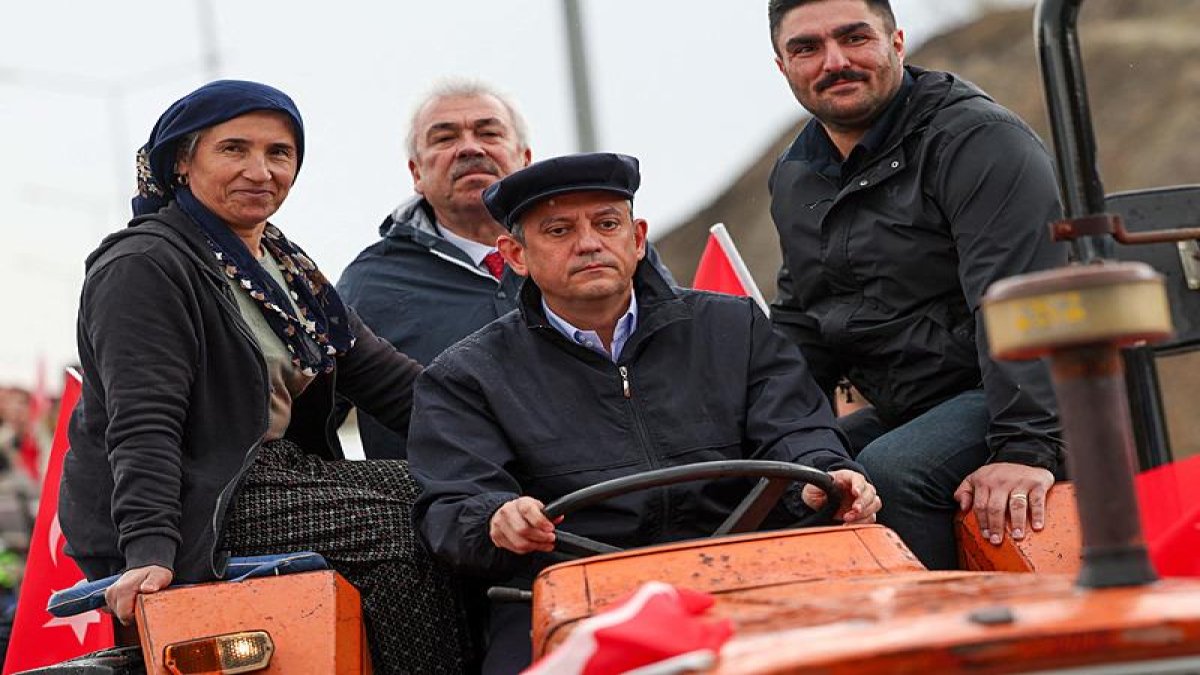 Özgür Özel'den sosyal medyasına Yozgat güncellemesi