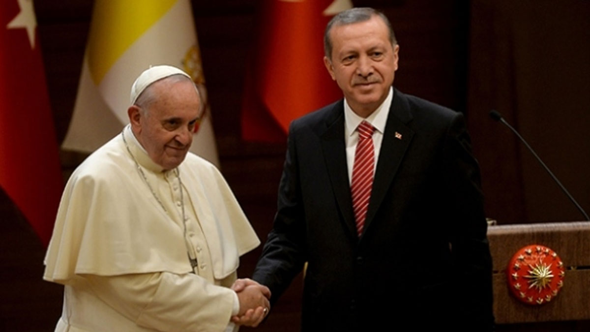 Erdoğan, Papa Francis için başsağlığı mesajı yayınladı