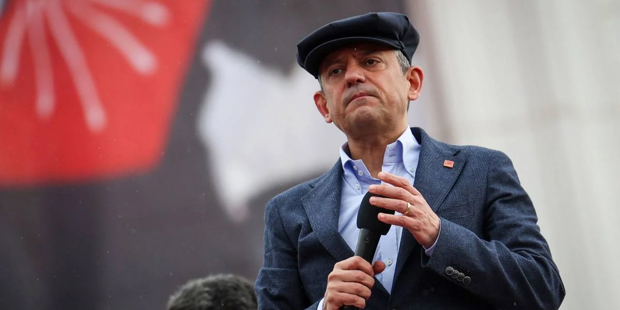 Özgür Özel’den 23 Nisan mesajı: “Egemenlik milletindir, bu yoldan dönmeyeceğiz”