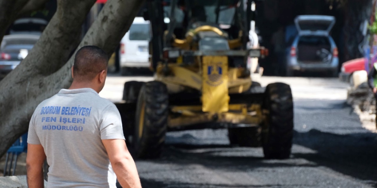 Bodrum'da asfalt çalışmaları devam ediyor