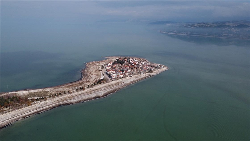 Eğirdir Gölü'nde hayat için bilimsel takip başladı