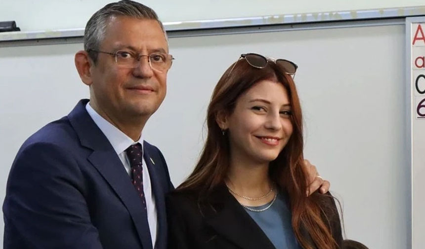 Özgür Özel, Paris yolcusu: Kızıyla Filenin Sultanları'nı izleyecek