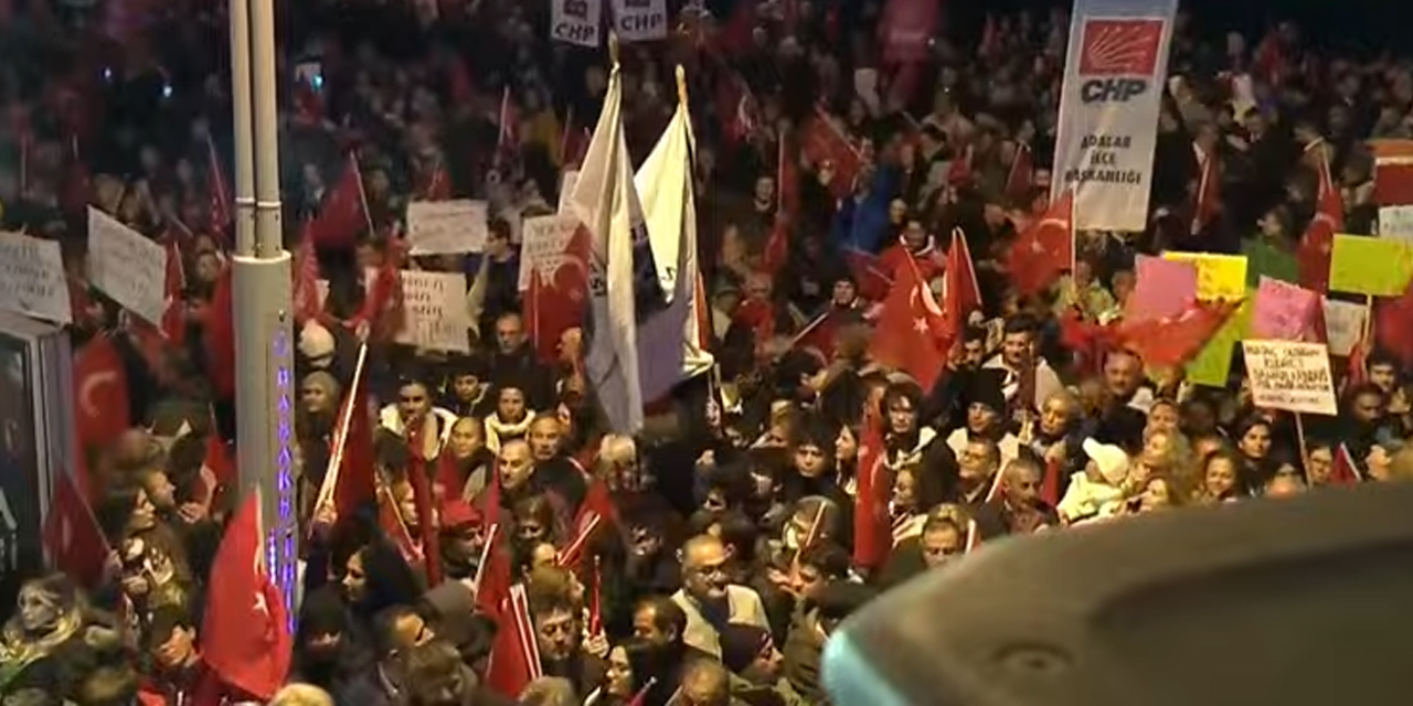 CHP 3. mitingi Başakşehir'de yapıyor: İmamoğlu'nun mektubunun okunması bekleniyor
