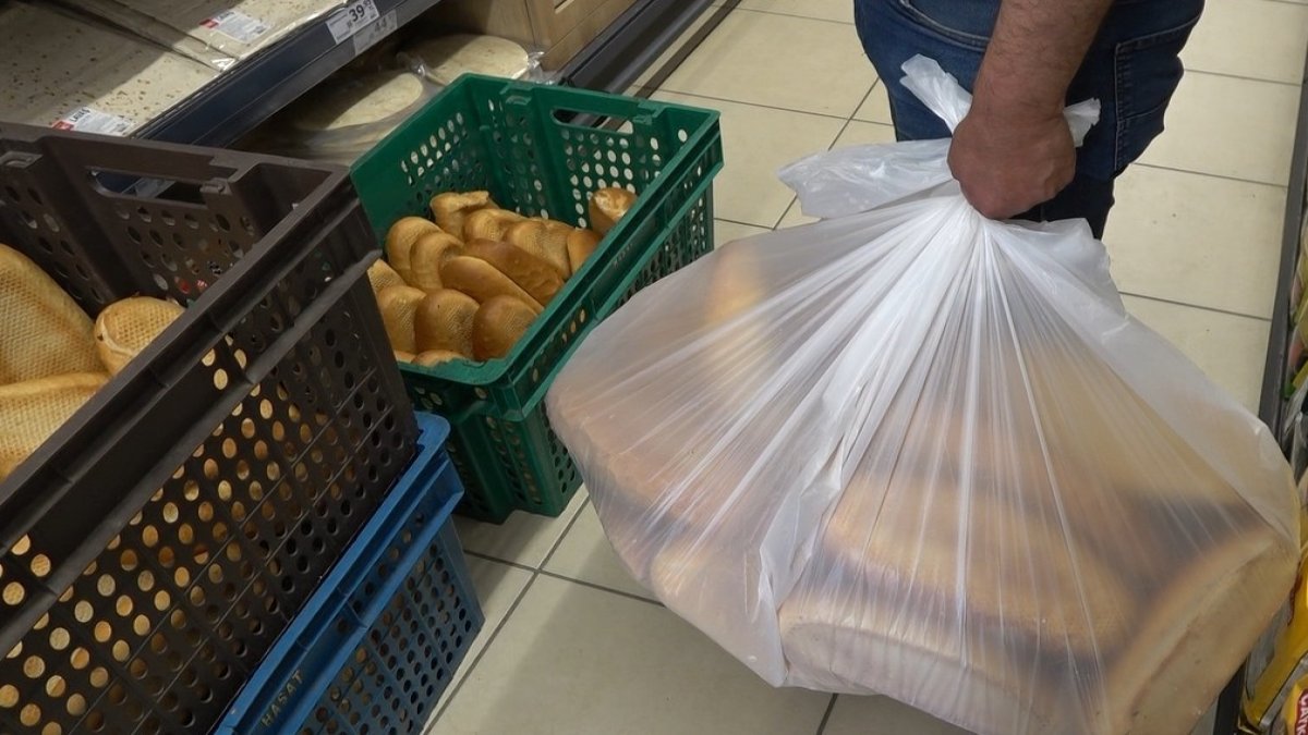 İki market arasındaki rekabet vatandaşa yaradı: Fiyatı yarıya indi