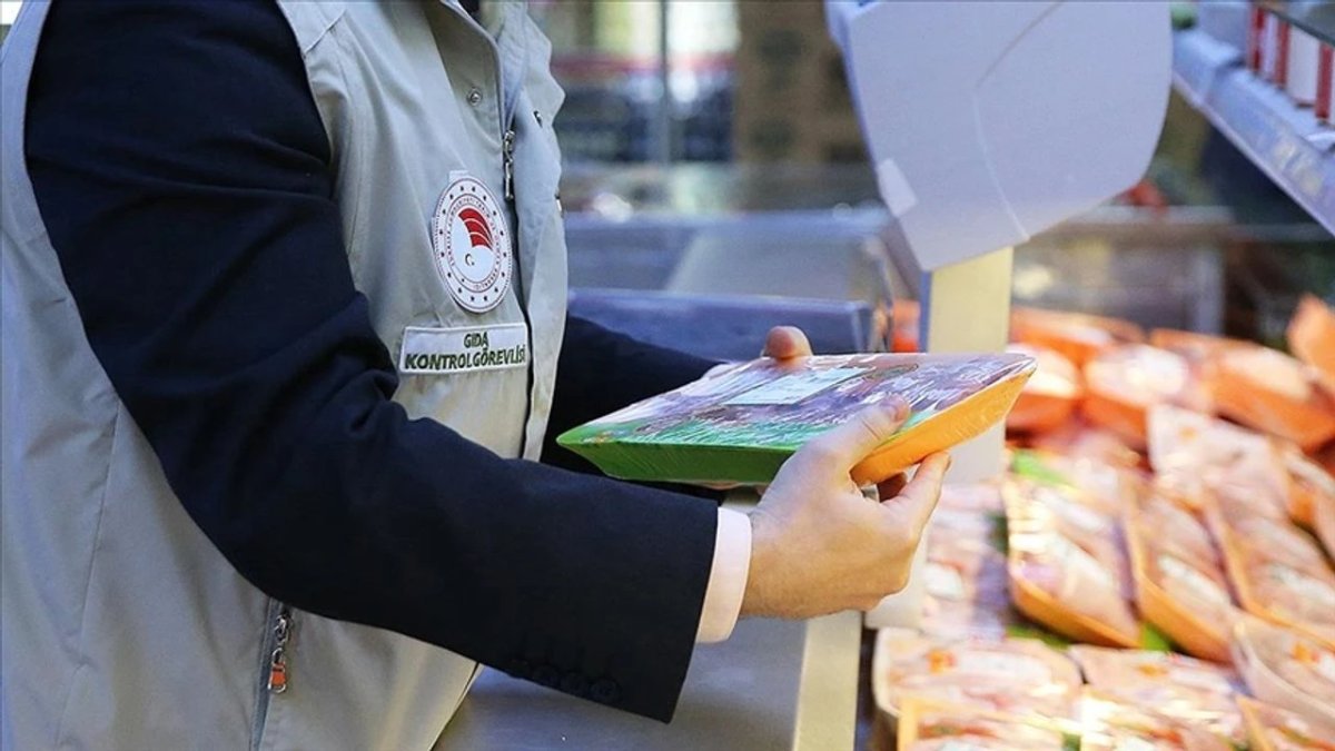 Halkın sağlığı ile oynayacaklardı: 415 kg yoğurt, 305 litre yağ ve 970 kg kırmızı et imha edildi