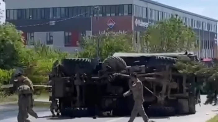 Askeri araç kaza yaptı! Yaralılar var
