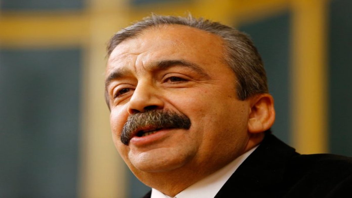 Sırrı Süreyya Önder'in cenazesi hastaneden alındı