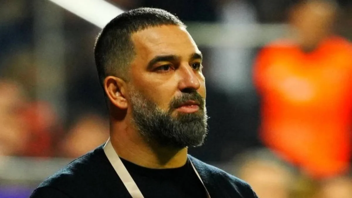 Arda Turan Avrupa’ya uçuyor! Yeni adresi Shakhtar Donetsk