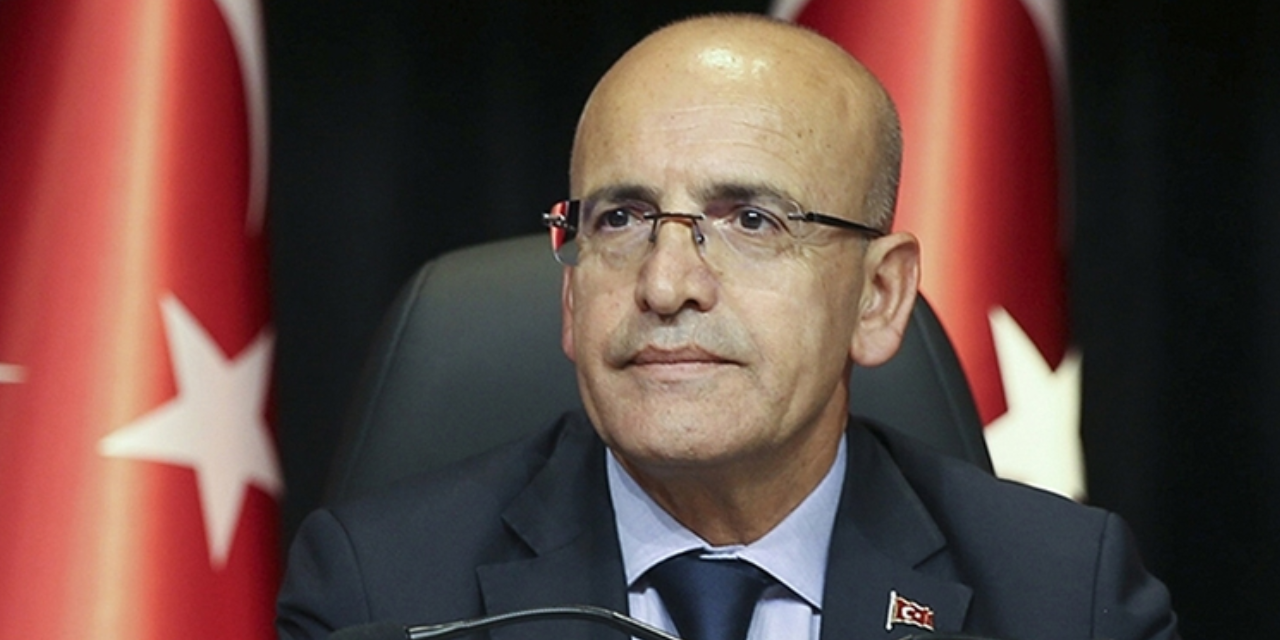 Mehmet Şimşek tek gündeminin ne olduğunu açıkladı: Enflasyon tahmini için "oldukça yüksek" dedi