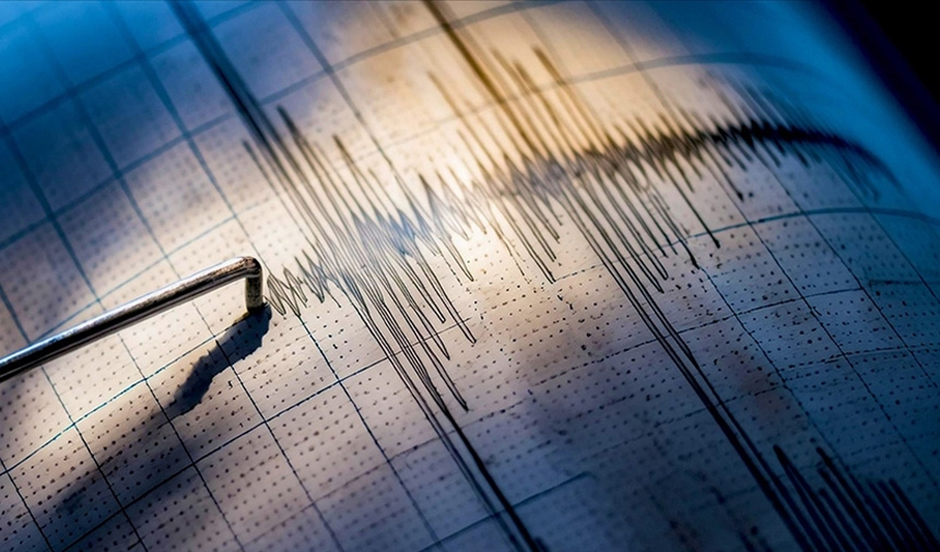 Girit Adası açıklarında 5.2 büyüklüğünde deprem