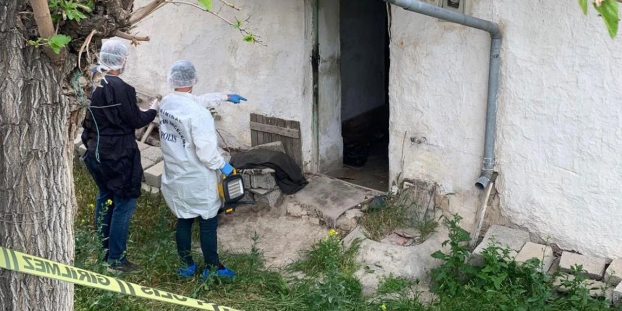 75 yaşındaki kadın evinde ölü bulundu