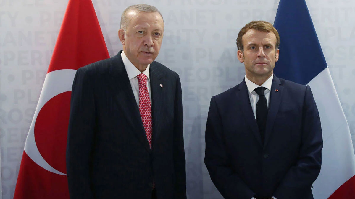 Erdoğan, Macron ile görüştü: Müzakerelere ev sahipliği yapmaya hazırız